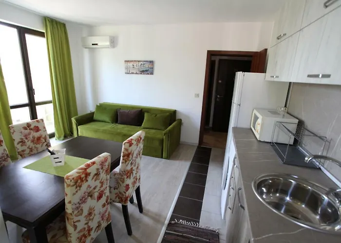 Salena Apartmanhotel Primorszko