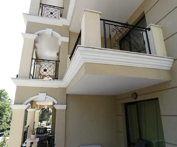 Salena Апартхотел 4*