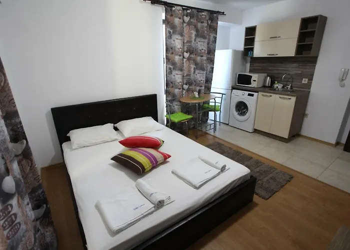 Апартхотел Salena